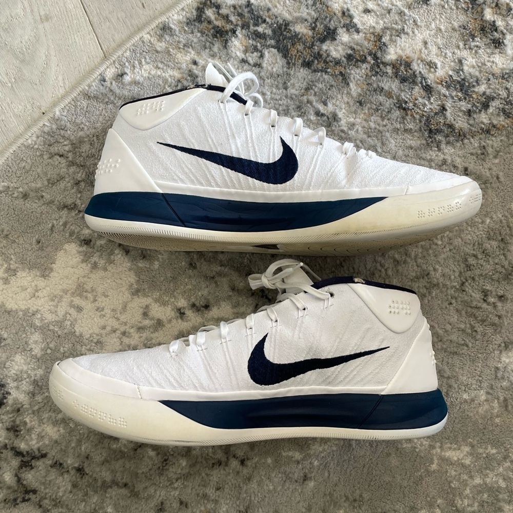 Nike Kobe AD